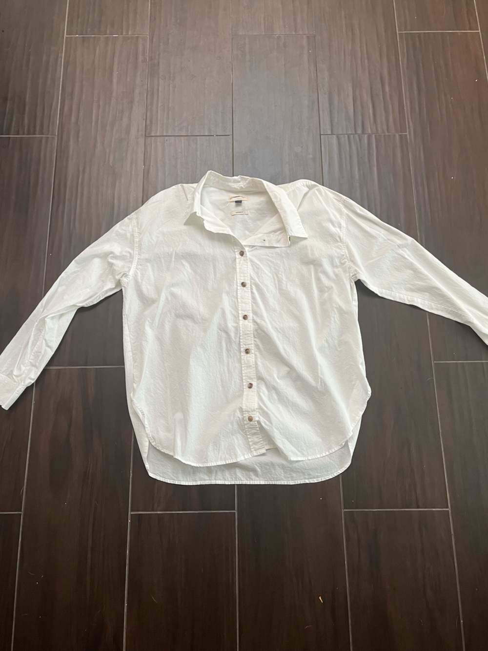 Universal Thread White Button-Up Shirt Long Sleeve